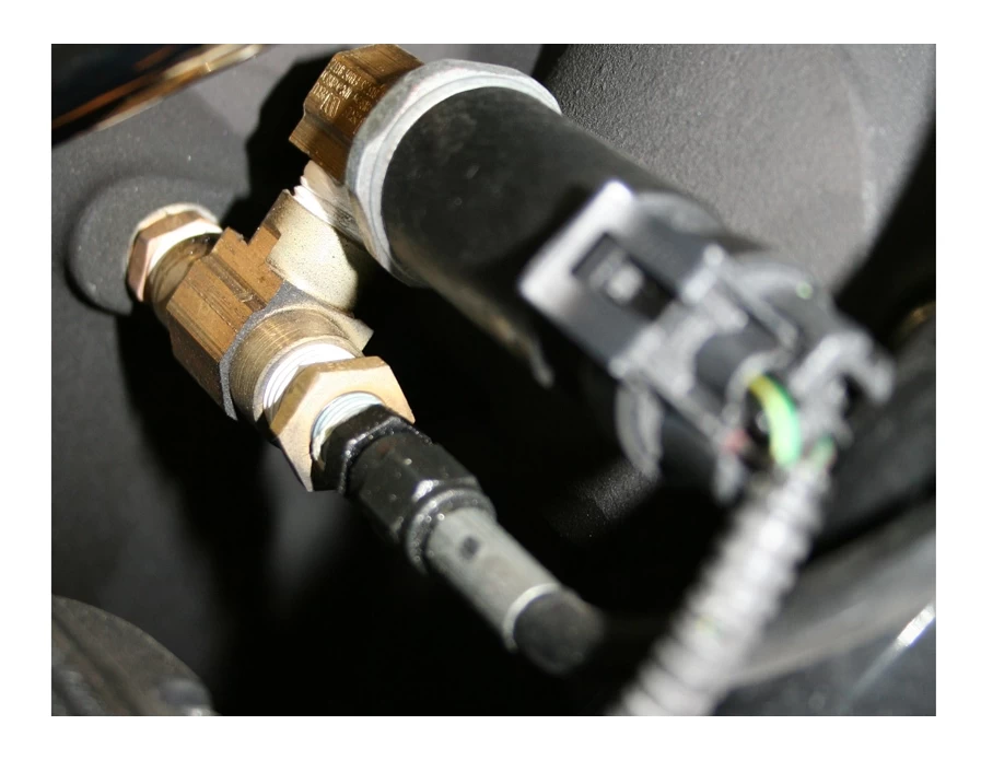 Feuling Remote Oil Pressure Gauge Kit - Image 3