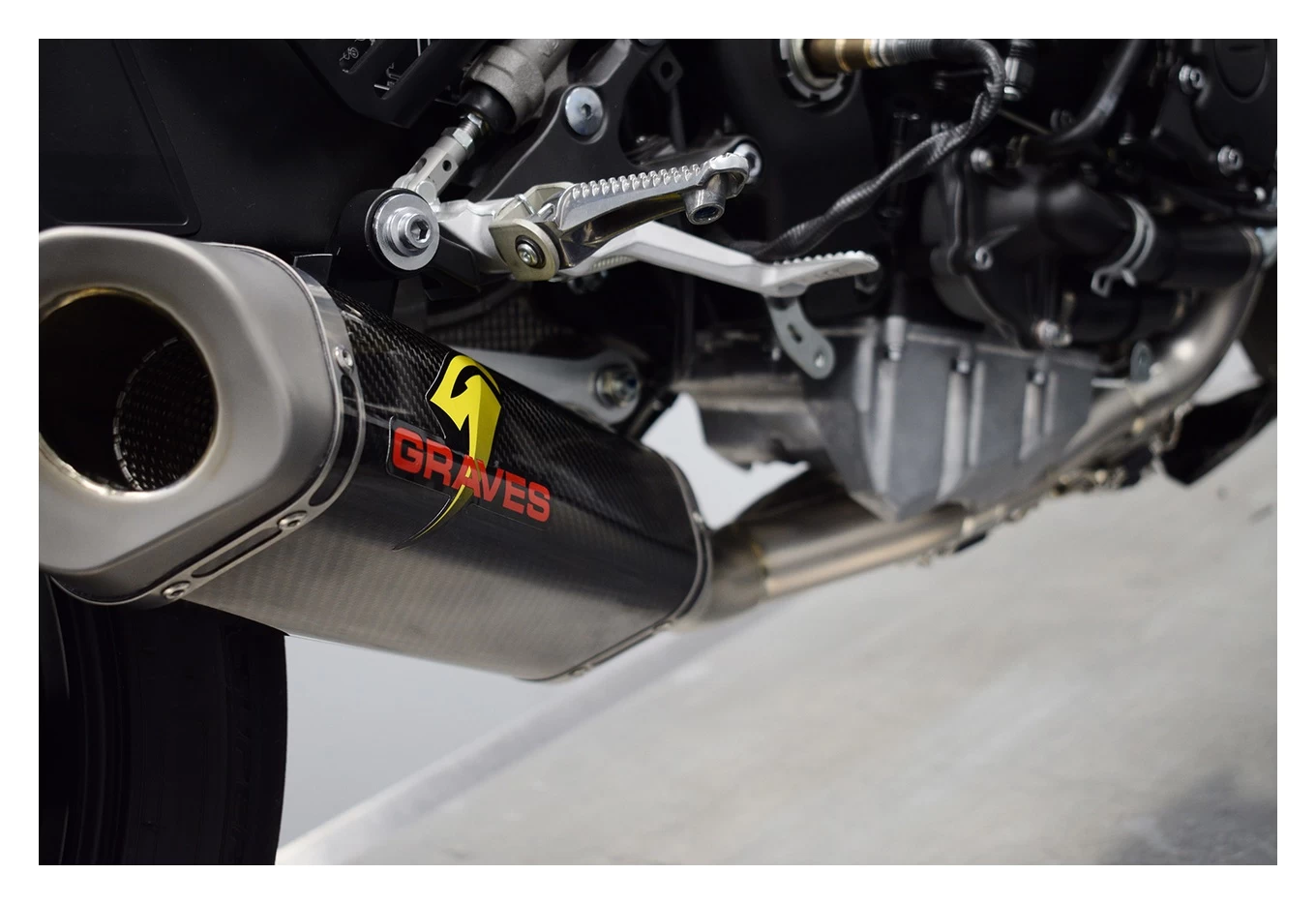 Graves Works 7 Exhaust System Yamaha R6 2006-2020 - Image 5