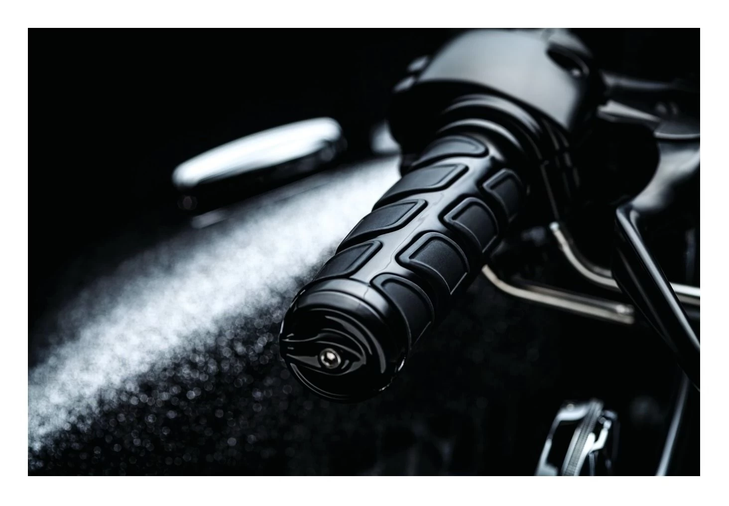 Kuryakyn Kinetic Universal 1" Grips - Image 9